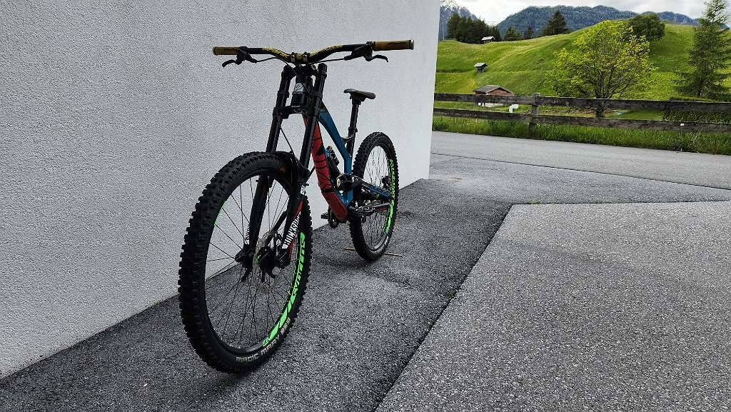 Downhill Bike,  1.600,- (6534 Serfaus) - willhaben