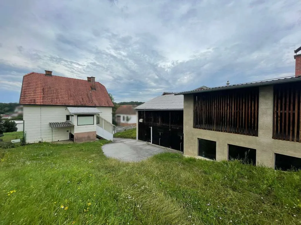 Großzügiges Wohnhaus mit zwei Einheiten, Garten & Baugrundstück im Kurort Bad Tatzmannsdorf – pohled 2