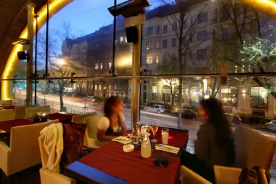 1-Zimmer-Gewerbeimmobilie mieten in Wien – 280 m², € 6.000