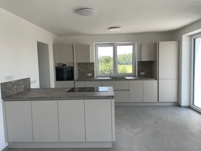 4-Zimmer-Haus mieten in Urfahr-Umgebung – 110 m², € 1.500 – Bild 2 von 2