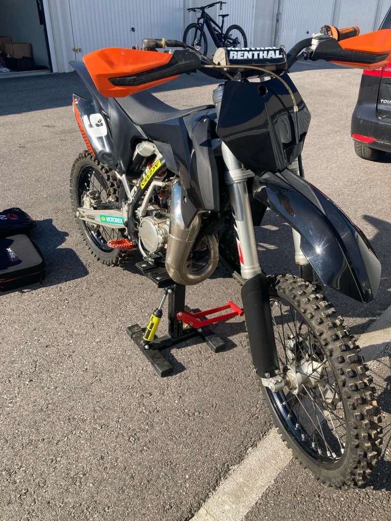 KTM 85 KTM 85SX 19/16 Bj 2017 mit viel Zubehör Motocross