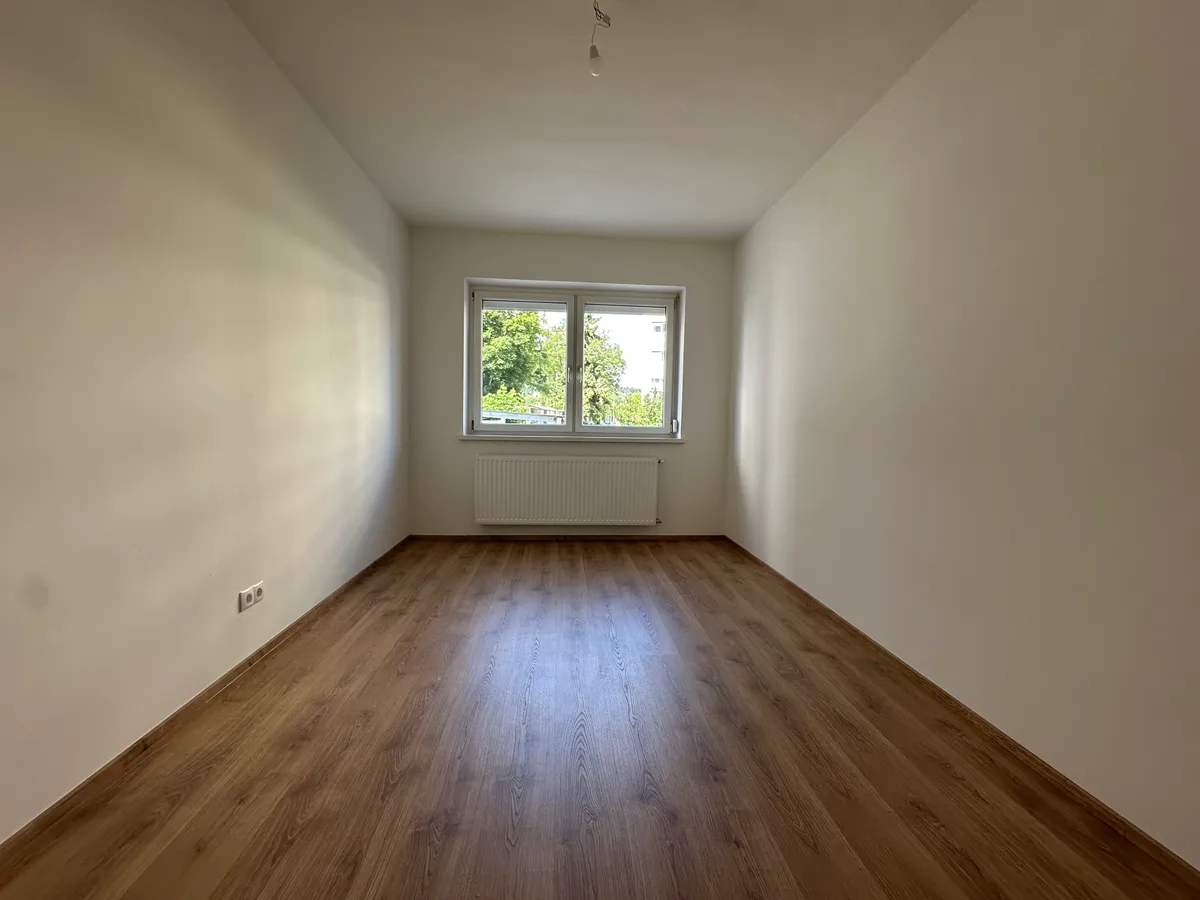 Frisch renovierte 3-Zimmer-Wohnung in beliebter Wohngegend mit separatem Eingang! Schnell sein lohnt sich! - Ansicht 3