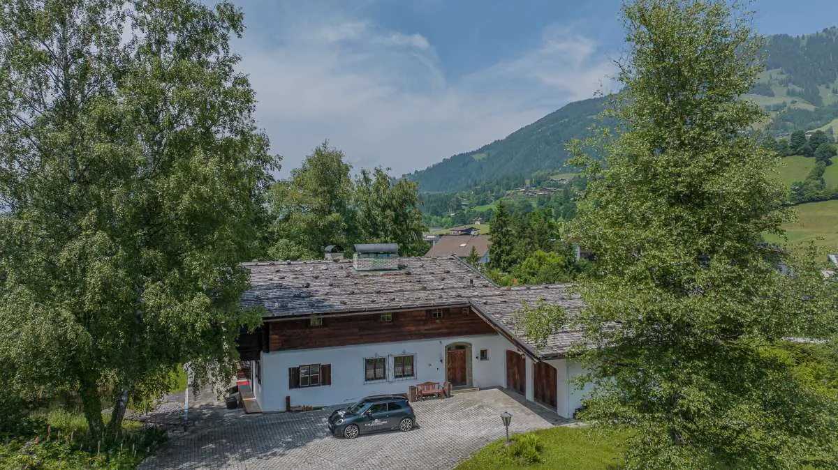 Erschlossenes Baugrundstück, sonnige und ruhige Lage in Kitzbühel - Ansicht 2