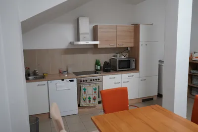 Gewerbeimmobilie mieten in Baden – 600 m², € 5 – Bild 16 von 17
