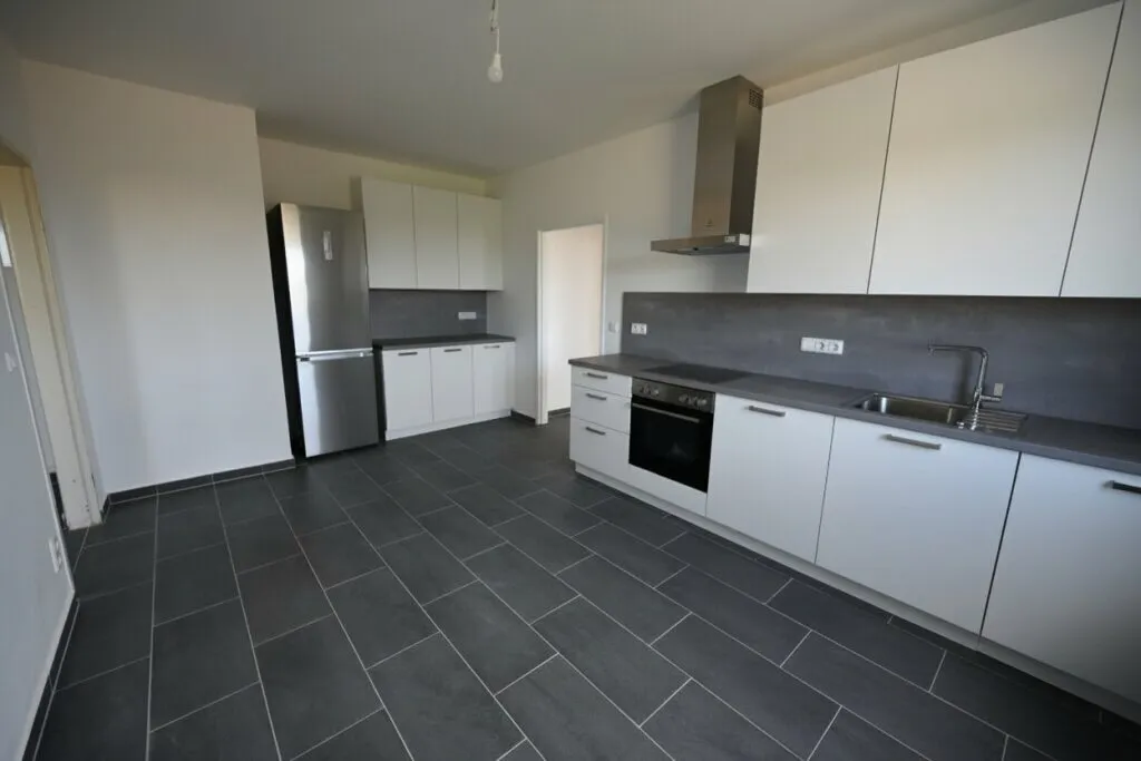 Helle Wohlfühlwohnung mit großzügiger Wohnküche in Linz - Widok 3