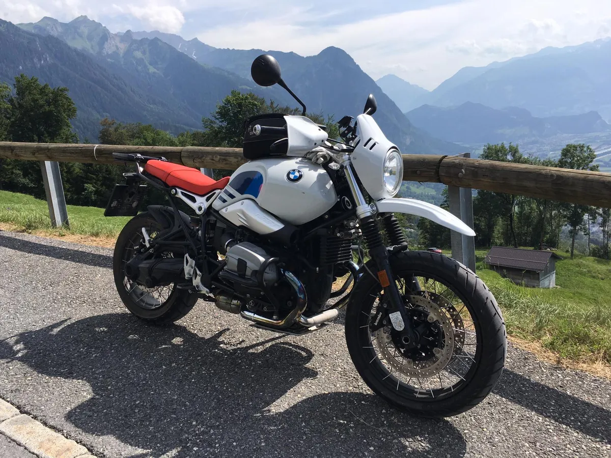 BMW R NineT
