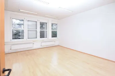 Gewerbeimmobilie mieten in Wien – 219 m², € 2.738 – Bild 2 von 7
