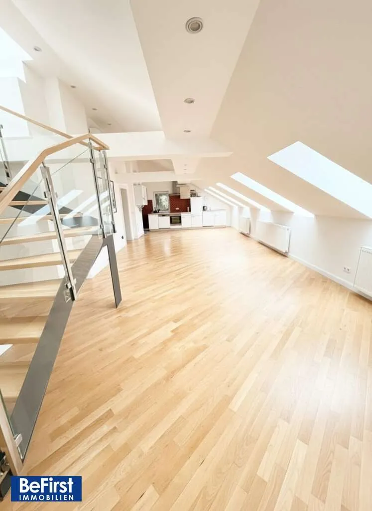 Prachtvolle Dachterrassenwohnung in der exklusiven Villa Jahn – pohled 2