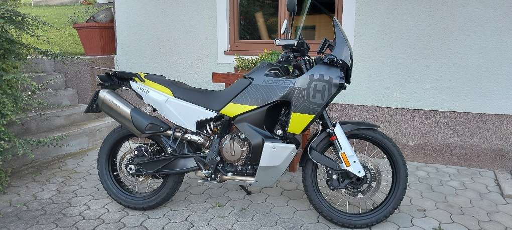 Husqvarna Norden 901, modell 2022 Tourer