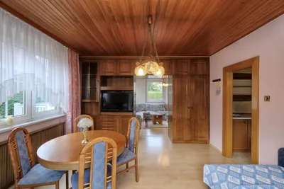 4-Zimmer-Haus kaufen in Wiener Neustadt Land – 795 m², € 279.000 – Bild 3 von 16