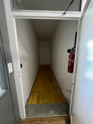 2-Zimmer-Gewerbeimmobilie mieten in Linz – 100 m², € 984 – Bild 9 von 11