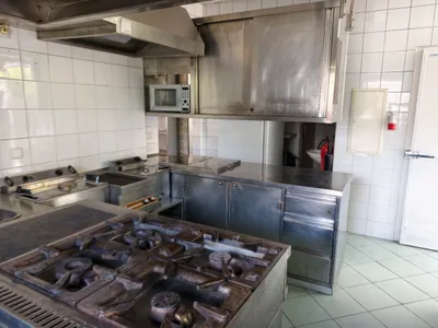 Gewerbeimmobilie mieten in Mödling – 137 m², € 2.800 – Bild 8 von 11