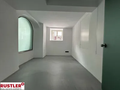 5-Zimmer-Gewerbeimmobilie mieten in Salzburg Stadt – 159 m², € 2.050 – Bild 5 von 9