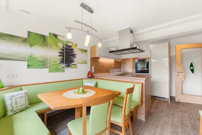 7-Zimmer-Haus kaufen in Feldkirchen – 195 m², € 549.000 – Bild 6 von 35