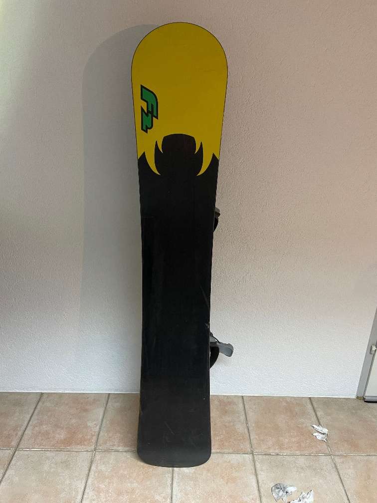 F2 Freeride Snowboard Eliminator inkl. Flow Bindung 167cm