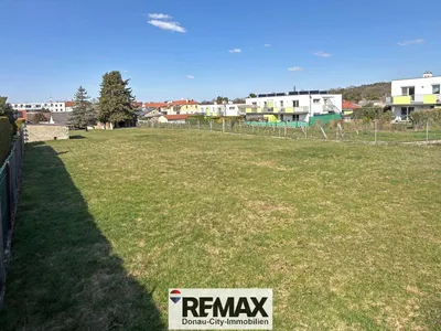 Grundstück kaufen in Bruck an der Leitha – 3 164 m², € 550.000