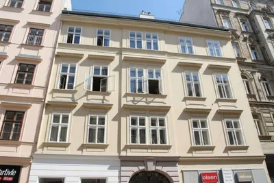 Gewerbeimmobilie mieten in Wien – 204 m², € 4.183