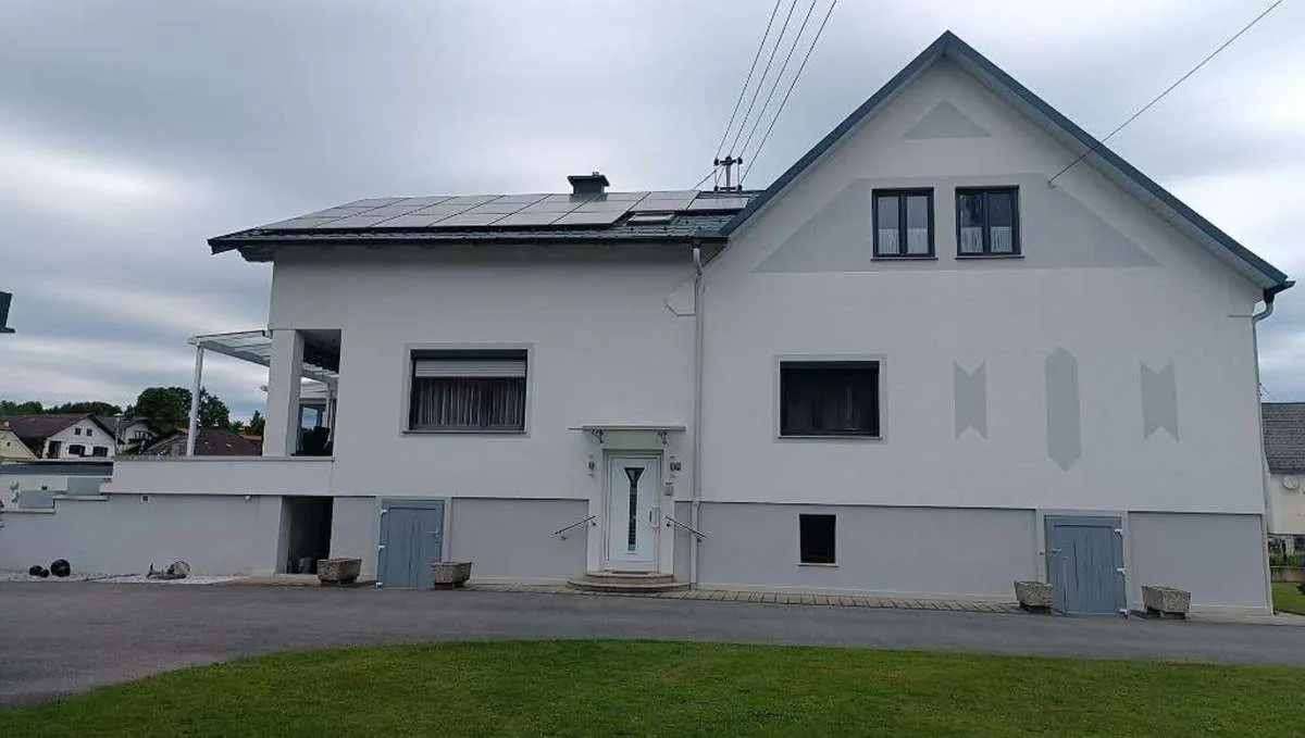 Neu am Markt: Luxuriöses Doppelhaus mit bezauberndem Flair und riesigem Grundstück in Bestlage - Ansicht 2
