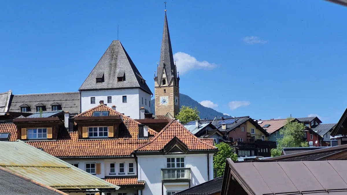 Dachgeschoss-Wohnung im Herzen von Kitzbühel - Ansicht 3