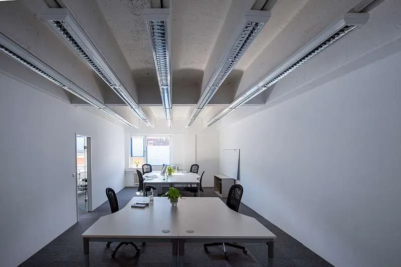 Büro für 6-8 Personen, möbliert, klimatisiert, mit vielen Extras - Ansicht 2