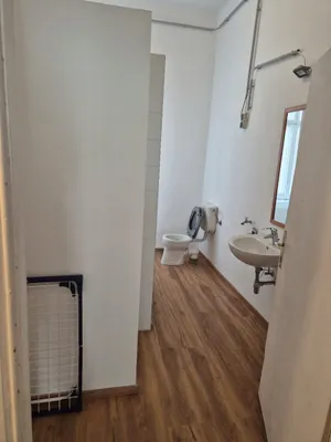 7-Zimmer-Wohnung mieten in Wien – 210 m², € 800 – Bild 5 von 24