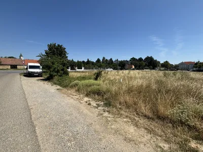 Grundstück kaufen in Neusiedl am See – 711 m², € 312.840 – Bild 2 von 4