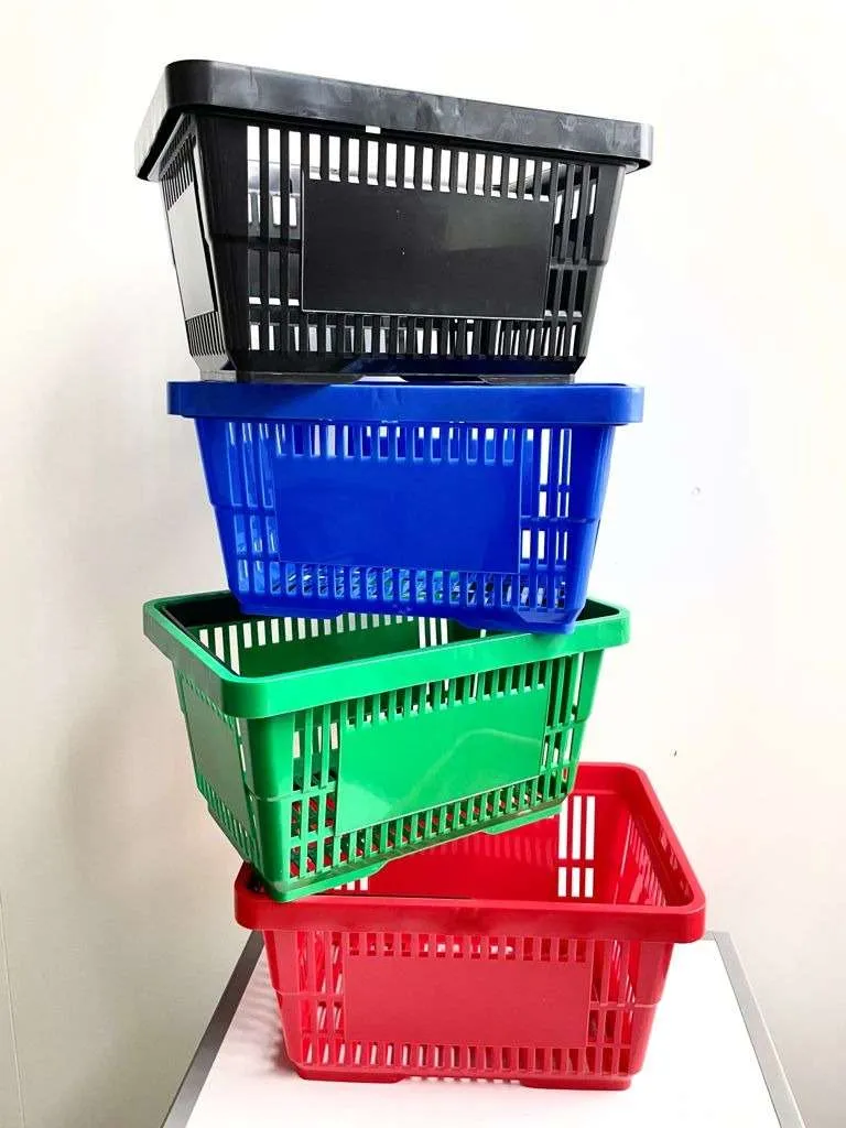 Einkaufskorb 22 Liter NEU blau - rot - grün - schwarz Korb Einkaufen Korb Warenkorb Korb einfach mit Henkel plastik Netto 5€, € 6,- (2433 Margarethen am Moos)