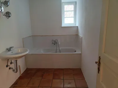 5-Zimmer-Haus mieten in Sankt Pölten – 200 m², € 1.950 – Bild 8 von 12