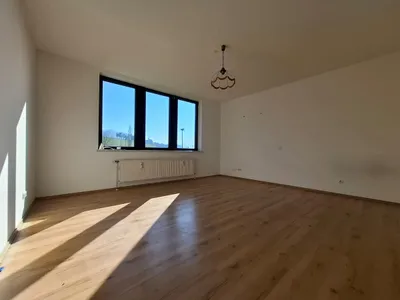 2-Zimmer-Wohnung mieten in Steyr – 80,01 m², € 781 – Bild 1 von 13