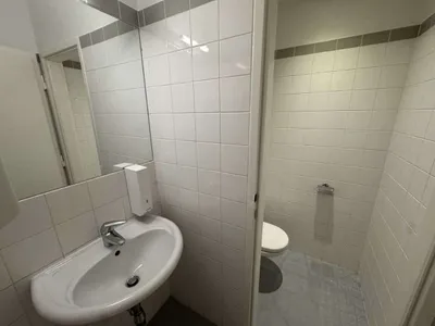 Gewerbeimmobilie mieten in Wien – 122 m², € 15 – Bild 4 von 14