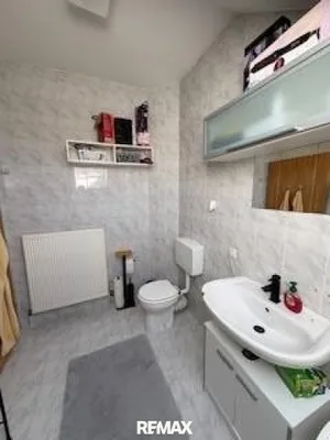 2-Zimmer-Wohnung mieten in Amstetten – 100 m², € 1.016 – Bild 4 von 12