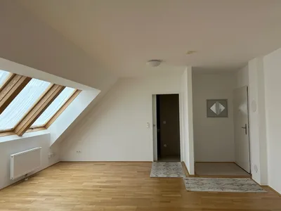 Studio im Dachgeschoss Nähe Schönbrunn und Westbahnhof – Bild 2