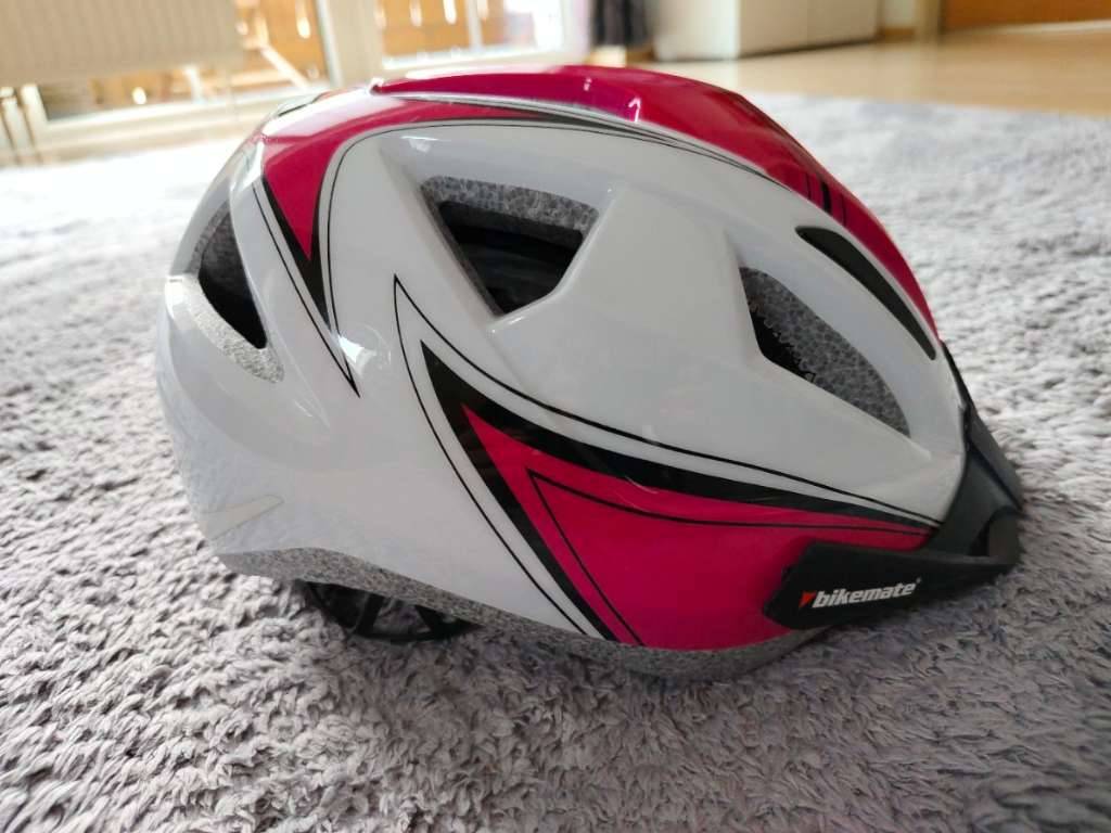 Damen Fahrrad Helm,  0,- (6600 Reutte) - willhaben