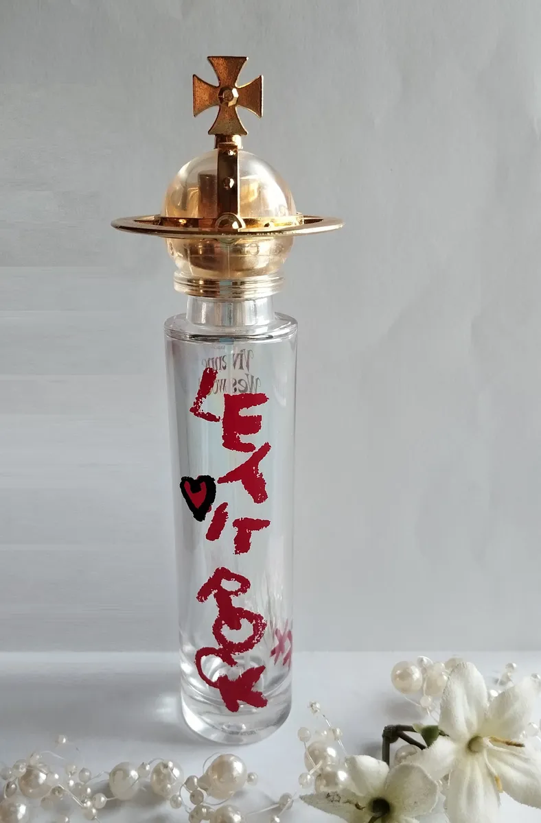 Parfum Flakon LEER Vivienne Westwood, € 5,- (4540 Feyregg)