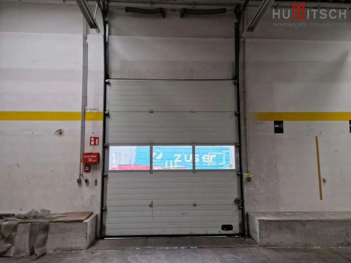 Hallen-/Lagerfläche im FMZ Webling – pohled 3