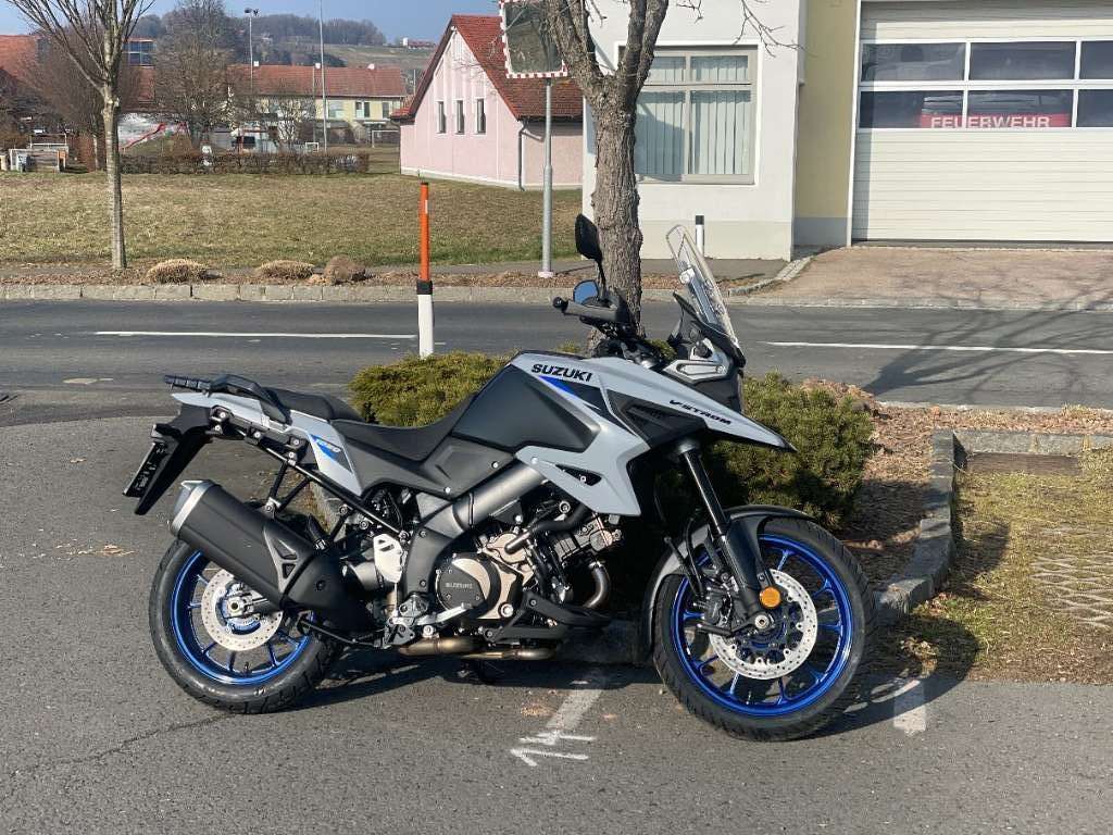 Suzuki V-Strom 1050 Tourer