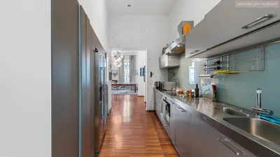 Exklusive vollmöblierte Designer-Altbauwohnung mit Lift direkt in die Wohnung & Parkblick – Bild 3