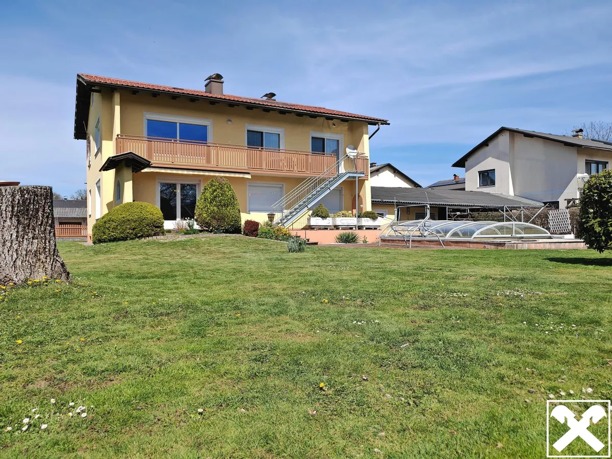 Ruhelage trifft Stadtnähe! Zweifamilienhaus mit Doppelgarage, Pool und Gartenhaus - Widok 3