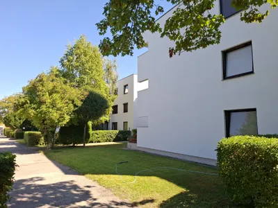 2-Zimmer-Wohnung mieten in Baden – 48 m², € 890 – Bild 2 von 14