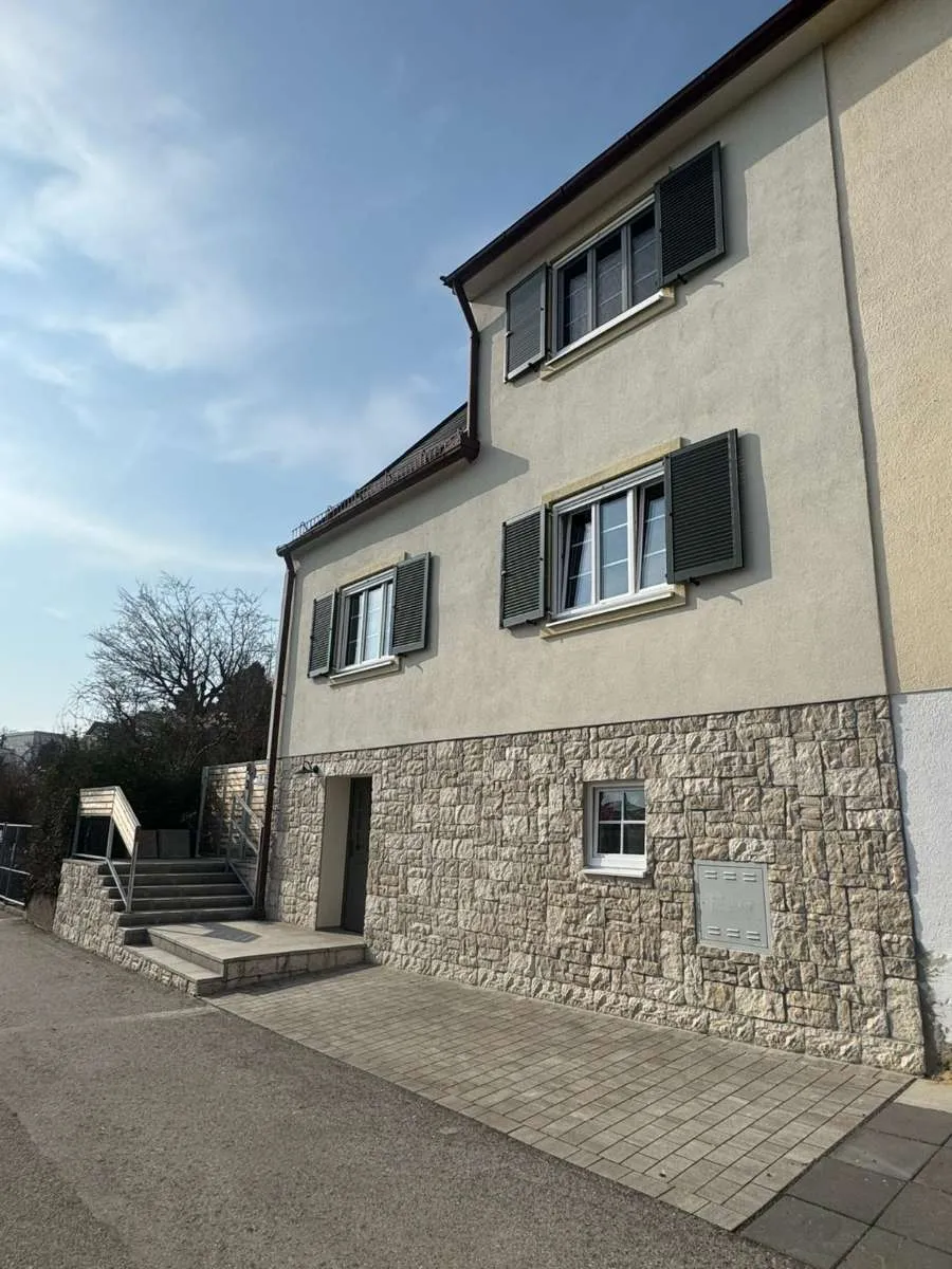 Wunderschönes top saniertes Einfamilienhaus in absoluter Traumlage – pohled 3