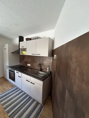 9-Zimmer-Gewerbeimmobilie kaufen in Salzburg Stadt – 150 m², € 990.000 – Bild 2 von 6