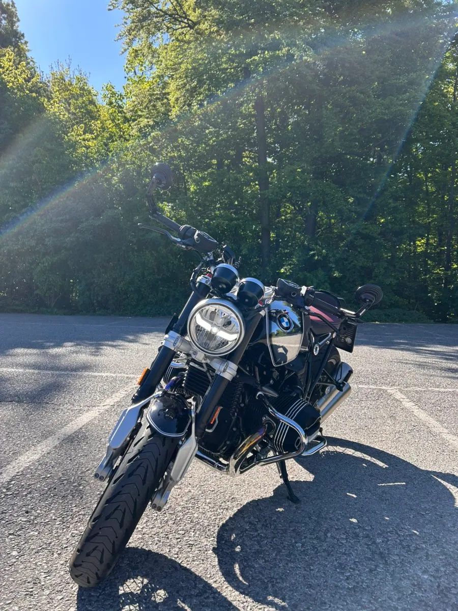BMW R NineT