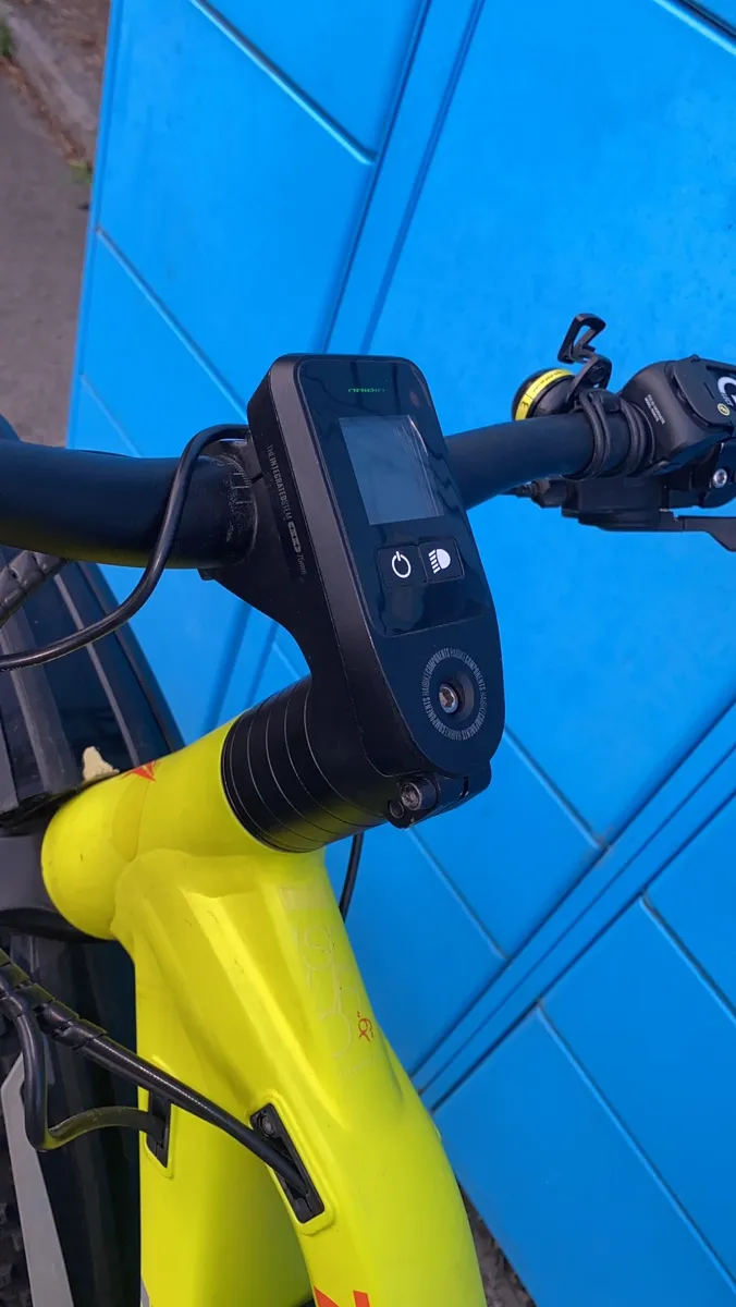 helmet urban bike Outdoor Master RHINO Bicycle with LED Light Type_Buffer and Junction Boxes this helmet features an Britax Römer Jockey³ Comfort size_id:S, M, L M