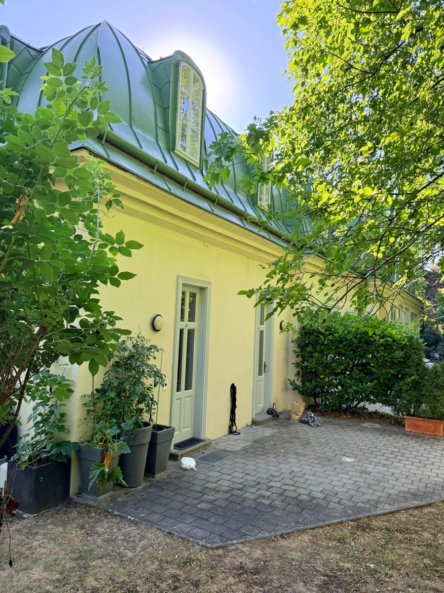 Erstbezug nach Renovierung: Traumwohnung in Grinzinger Palais - Widok 3
