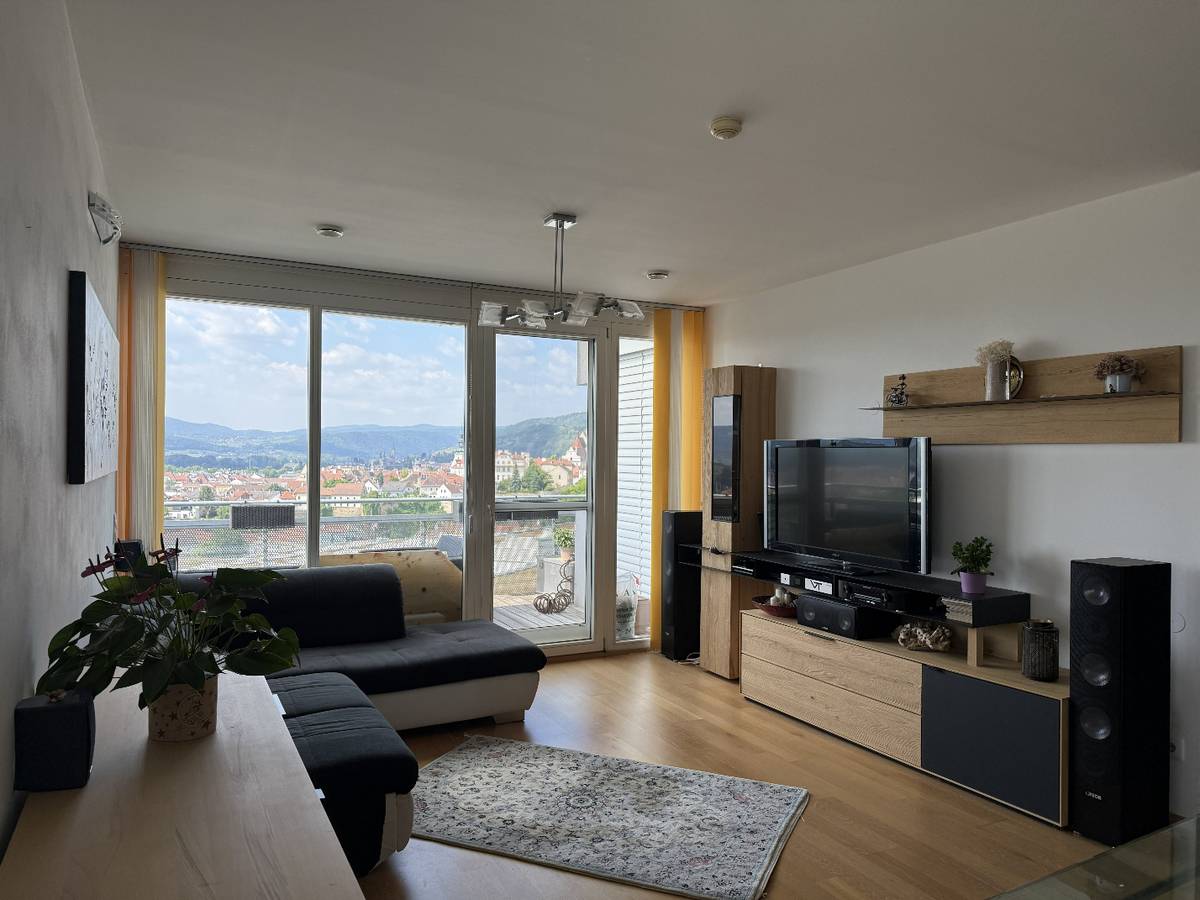 Exklusive Dachgeschosswohnung mit Panoramablick über Krems, Donau und Stift Göttweig - Ansicht 3