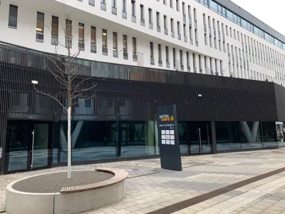 Gewerbeimmobilie mieten in Wien – 432 m², € 20