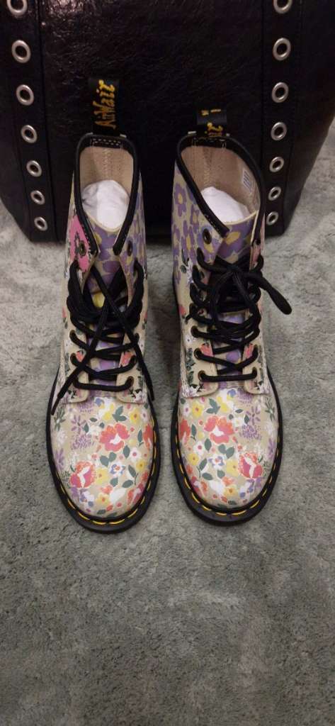 Dr martens outlet rosse 38