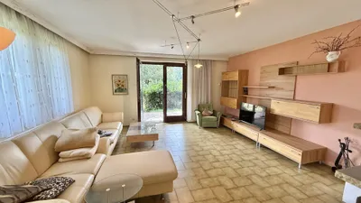 5-Zimmer-Haus kaufen in Feldkirchen – 154 m², € 396.000 – Bild 4 von 8