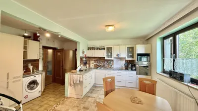 5-Zimmer-Haus kaufen in Feldkirchen – 154 m², € 396.000 – Bild 5 von 8