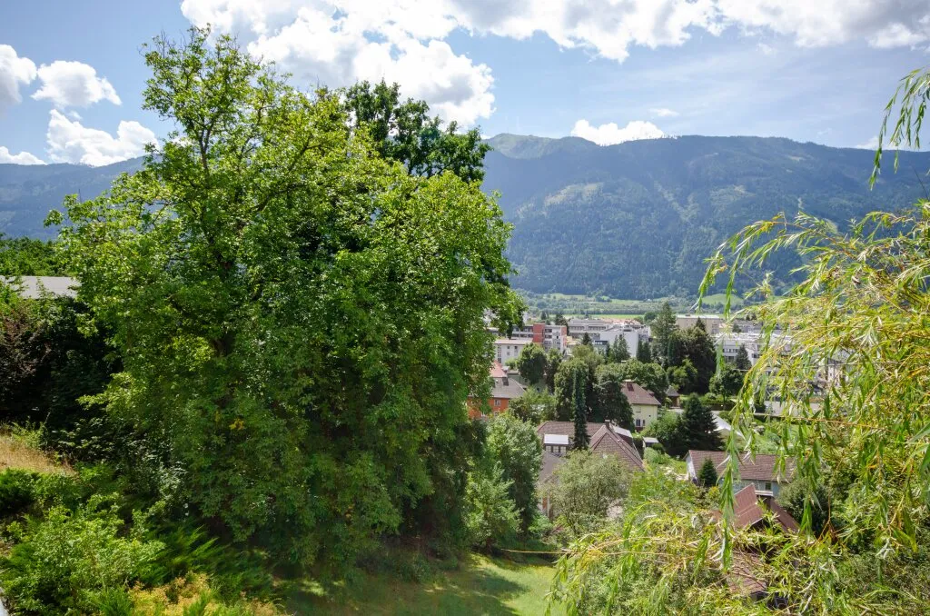 TRAUMHAFTES BAUGRUNDSTÜCK IN BEGEHRTER INNENSTADTLAGE! – pohled 2